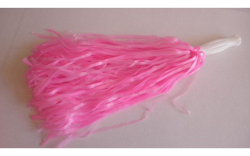 מעודדות גדול ורוד