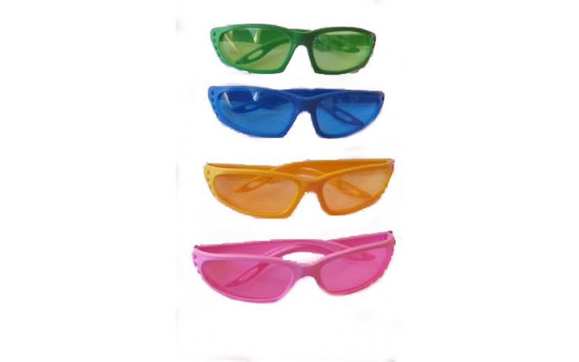 משקפי שמש צבעוניות בנים בנות
