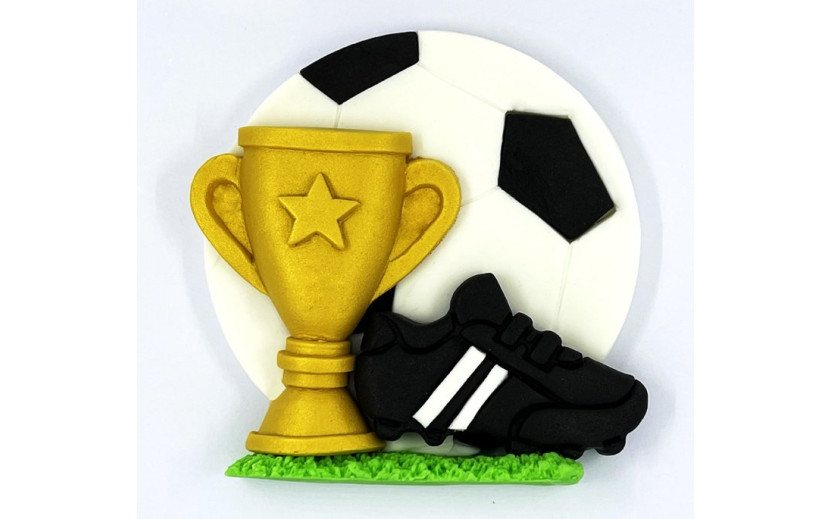 קישוט מבצק סוכר כדורגל