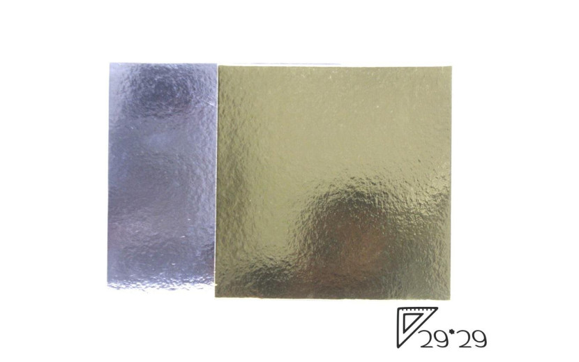 תחתית לעוגה גודל 29*29 ס"מ צד זהב צד כסף מבריק