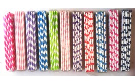 סט 25 קשי נייר מעוצבים במארז צבעים שונים