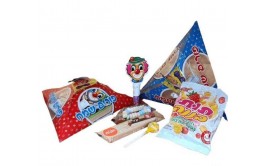 משלוח מנות בצורת אוזן המן עם ממתקים 