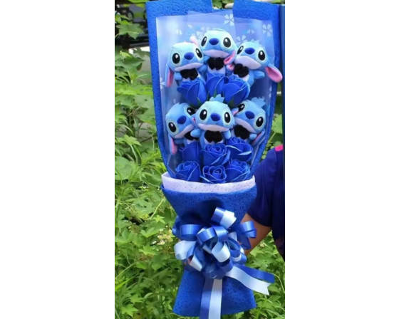 זר בובות סטיץ גדול תכלת